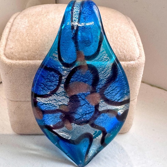 💙 Stunning Vintage Murano Italian Glass Leaf Necklace Pendant 💙 - Picture 1 of 14